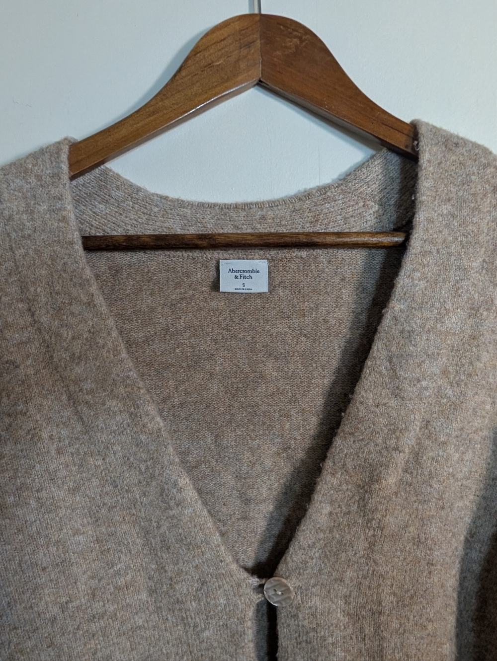 Abercrombie & Fitch Tan One Button Ultra Soft Cardigan Sweater - Picture 3 of 8